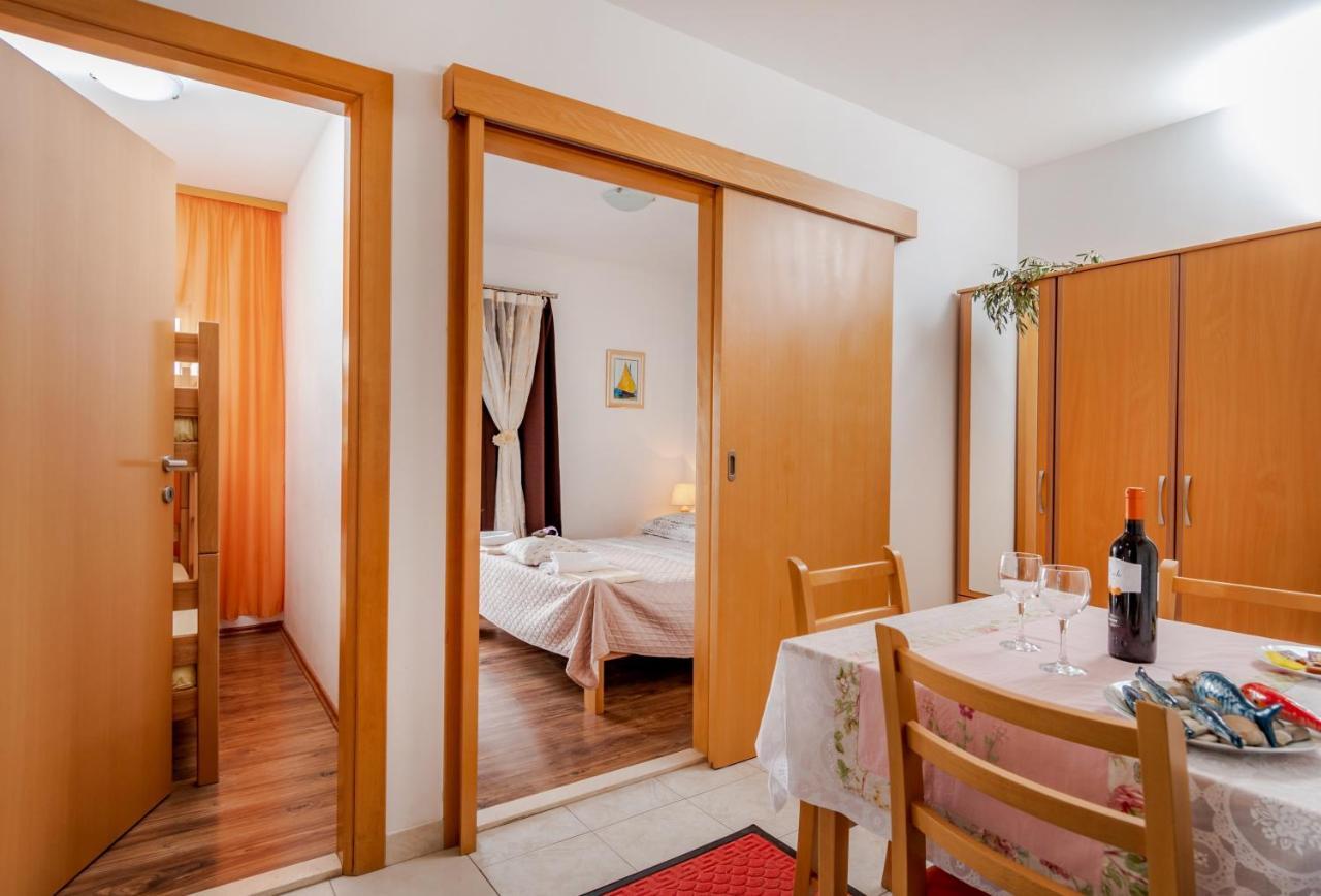 Apartments Tolic Baška Voda Екстериор снимка